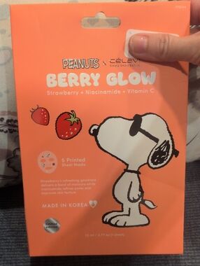 Peanuts x Celavi Berry Glow Strawberry Face Mask